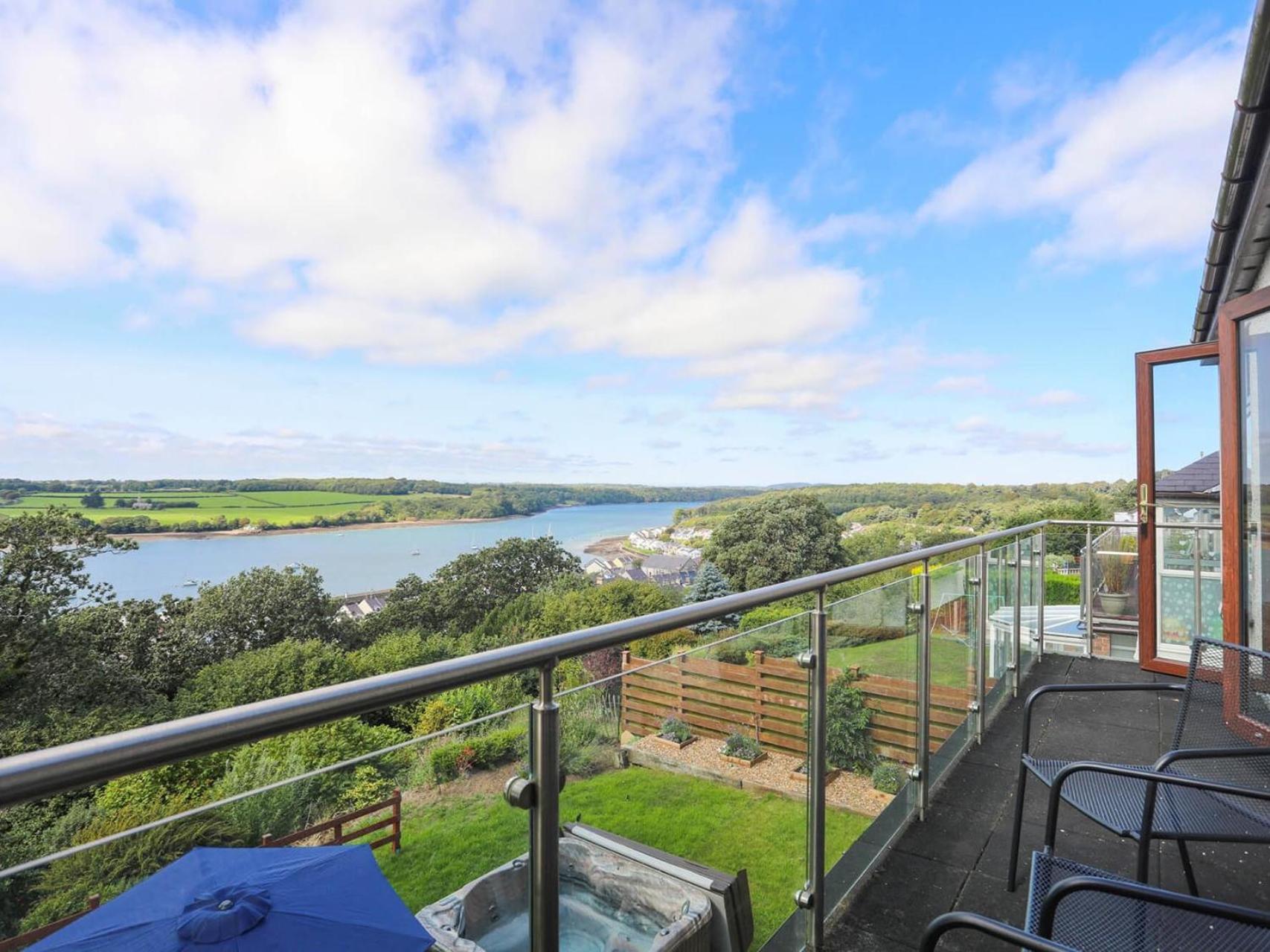 Villa Gwylan Uchaf Y Felinheli Esterno foto